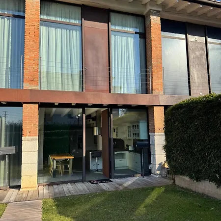 Industrial Loft - Garage-netflix-wifi Apartman *