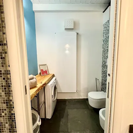 Industrial Loft - Garage-netflix-wifi * Brescia