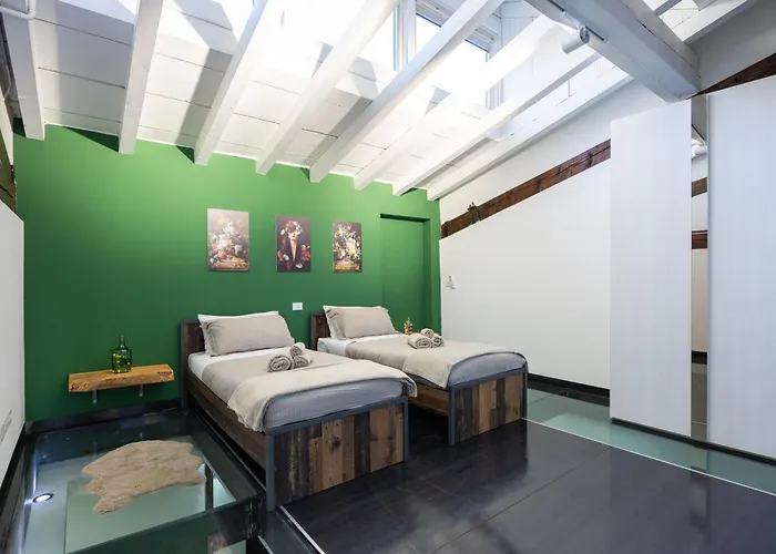 Industrial Loft - Garage-netflix-wifi *